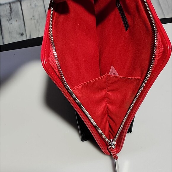 Armani Exchange iPad tablet case - Picture 9 of 10